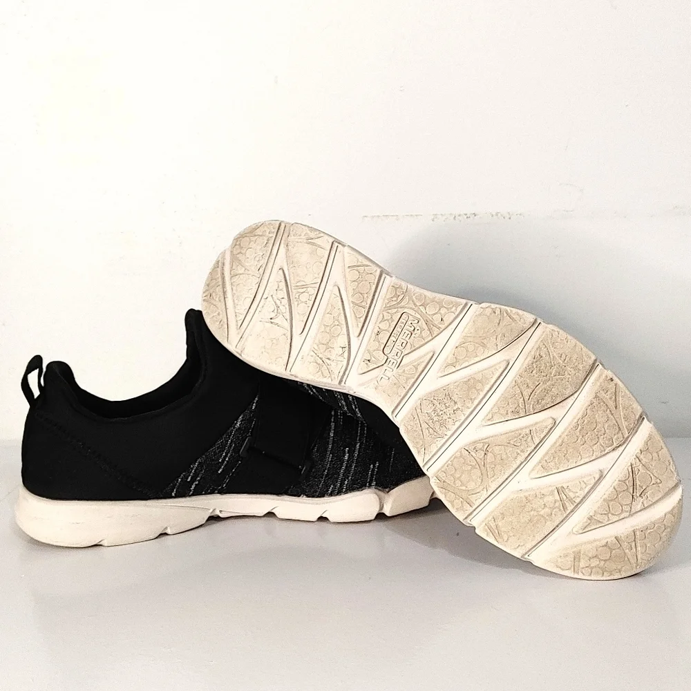 Merrell Shoes - Picture 9 of 10